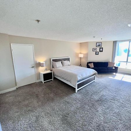 Hollywood Two Bedroom & Free Two Parking Spots Apartment لوس أنجلوس المظهر الخارجي الصورة